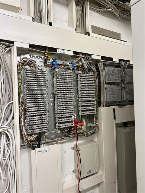 Telefon- und Netzwerkverteiler