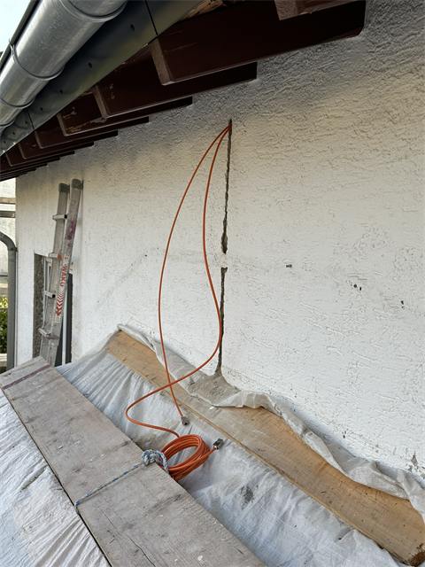 Kabelschlitz in der Wand